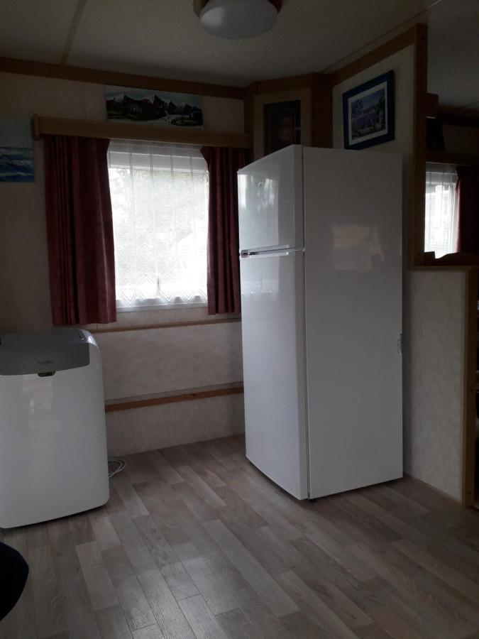 Mobile Home Le Clos De See Chérencé-le-Roussel Eksteriør billede
