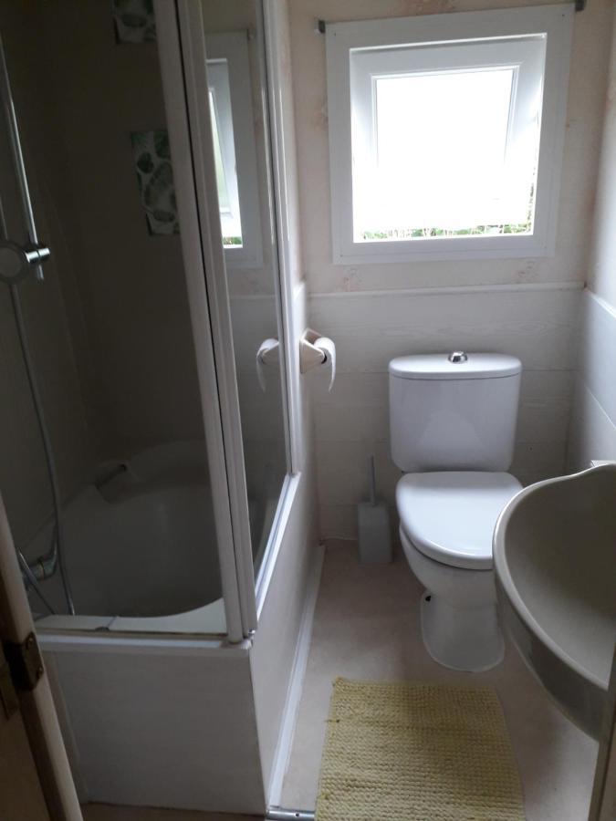 Mobile Home Le Clos De See Chérencé-le-Roussel Eksteriør billede
