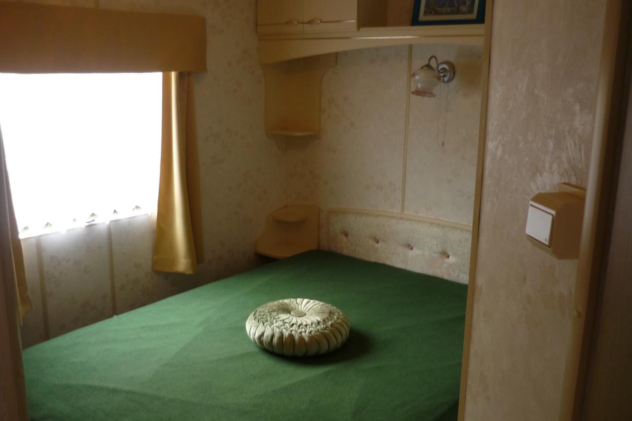 Mobile Home Le Clos De See Chérencé-le-Roussel Eksteriør billede